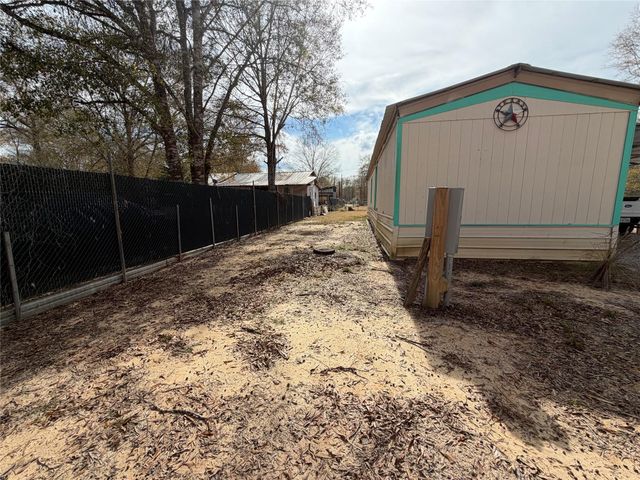 11 June Lane, Shepherd, TX 77371