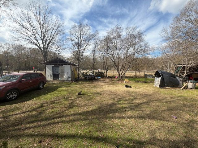 11 June Lane, Shepherd, TX 77371