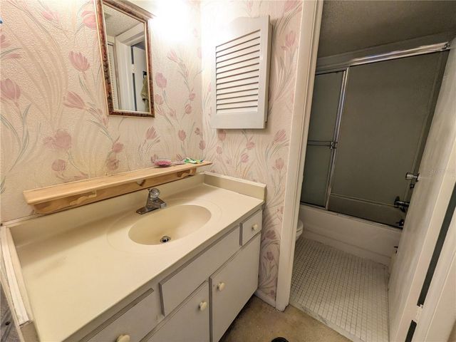 6114 43RD STREET W 106E, Bradenton, FL 34210