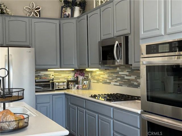 10265 Cotoneaster Street, Apple Valley, CA 92308