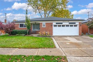 21118 Michael Court, Saint Clair Shores, MI 48081