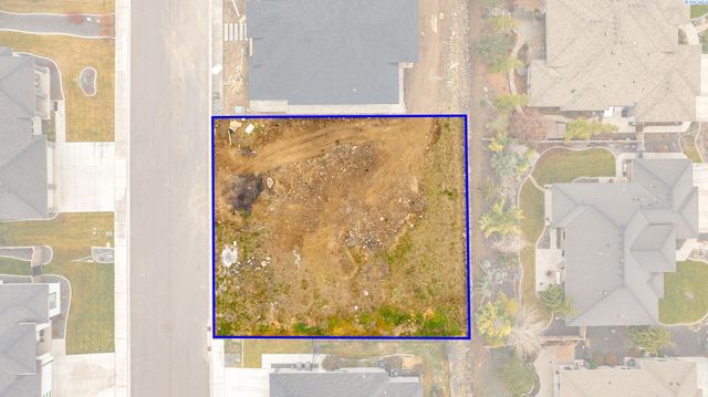 3716 W 49th Ave, Kennewick, WA 99337