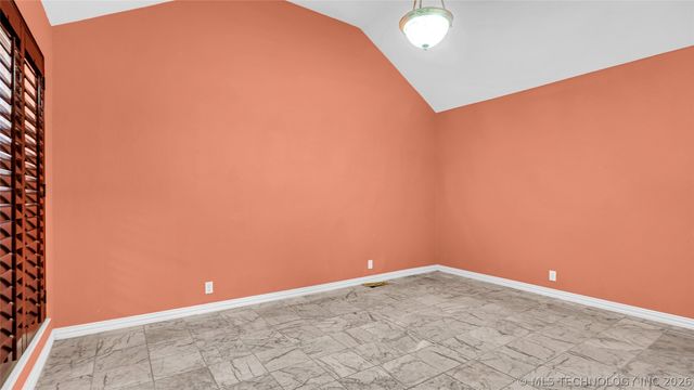 2800 Ridgeway, Ardmore, OK 73401