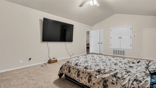 2800 Ridgeway, Ardmore, OK 73401