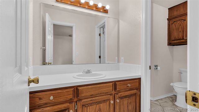 2800 Ridgeway, Ardmore, OK 73401