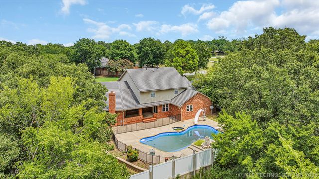 2800 Ridgeway, Ardmore, OK 73401