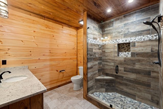 658 Highland Gap, Mineral Bluff, GA 30559