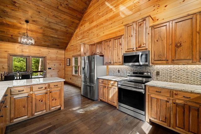 658 Highland Gap, Mineral Bluff, GA 30559
