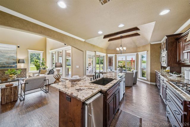 13033 E 580 Road, Inola, OK 74036