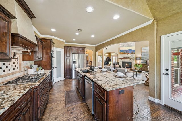 13033 E 580 Road, Inola, OK 74036