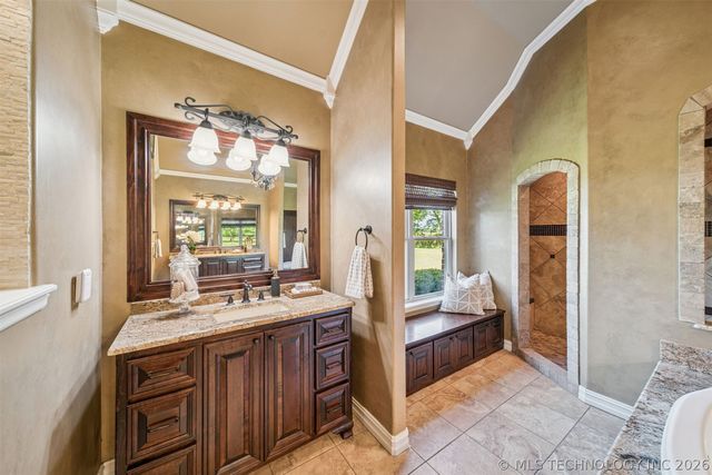 13033 E 580 Road, Inola, OK 74036