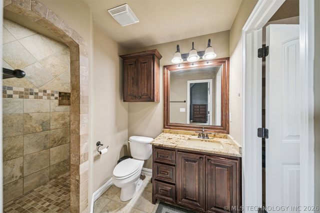 13033 E 580 Road, Inola, OK 74036