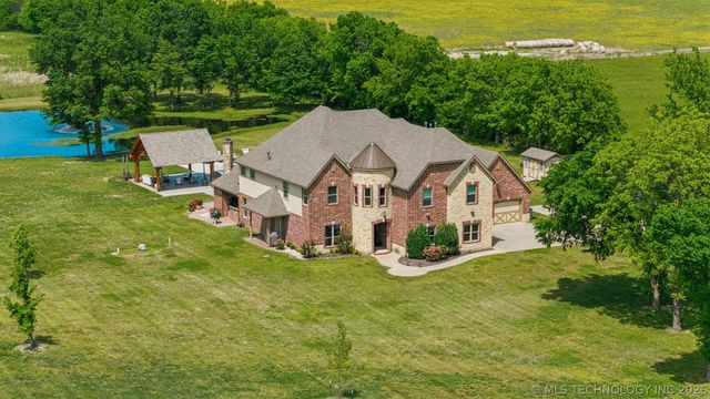 13033 E 580 Road, Inola, OK 74036