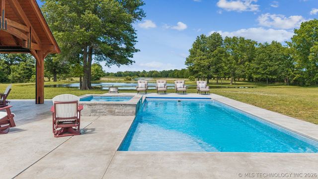 13033 E 580 Road, Inola, OK 74036