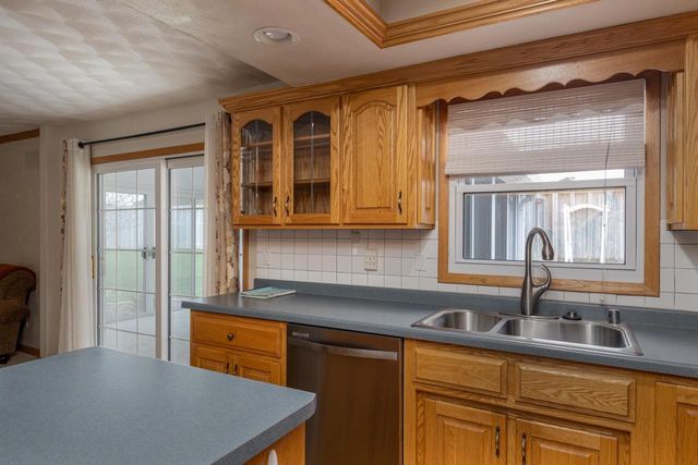354 WELHOUSE DRIVE, Kimberly, WI 54136