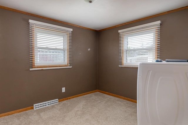 354 WELHOUSE DRIVE, Kimberly, WI 54136