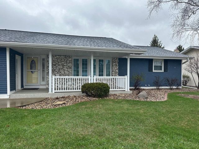 354 WELHOUSE DRIVE, Kimberly, WI 54136