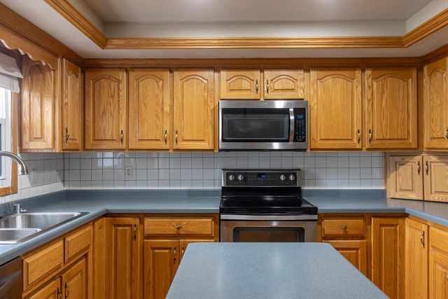354 WELHOUSE DRIVE, Kimberly, WI 54136