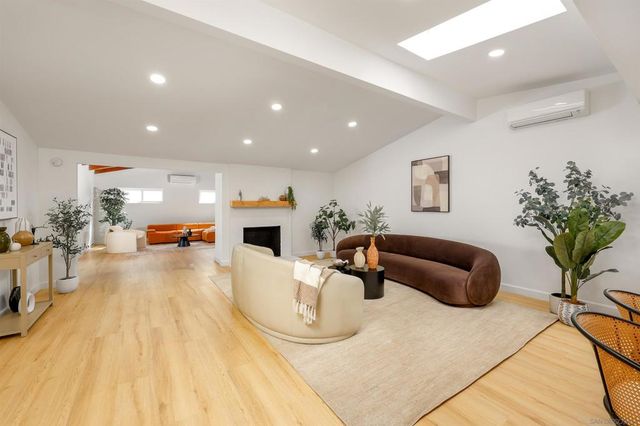 9245 Ronda Ave, San Diego, CA 92123