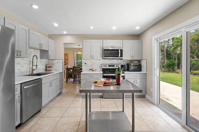 12944 68th Street N, The Acreage, FL 33412