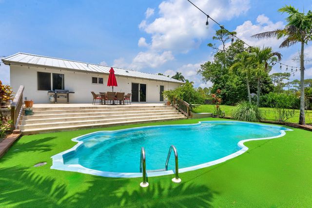 12944 68th Street N, The Acreage, FL 33412