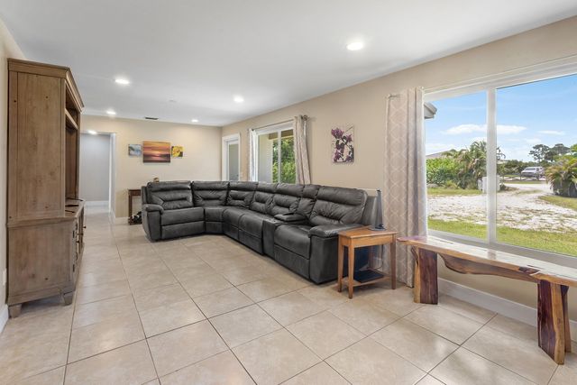 12944 68th Street N, The Acreage, FL 33412