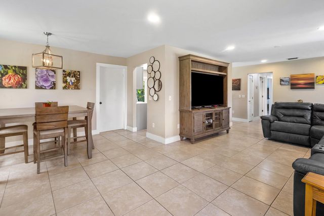 12944 68th Street N, The Acreage, FL 33412