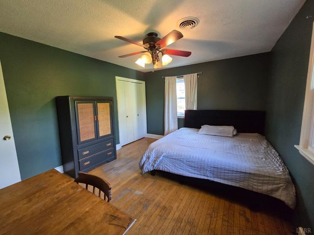 1540 Oakwood Street, Bedford, VA 24523