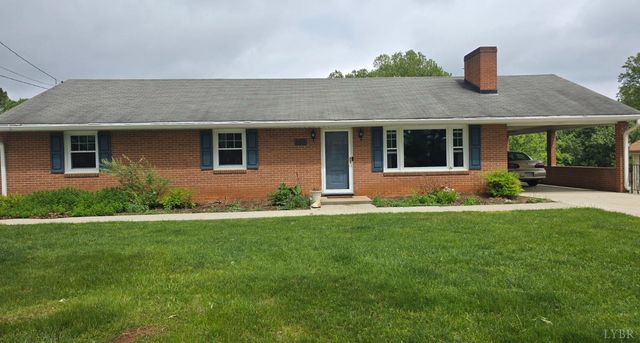 1540 Oakwood Street, Bedford, VA 24523