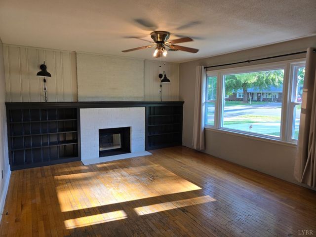 1540 Oakwood Street, Bedford, VA 24523