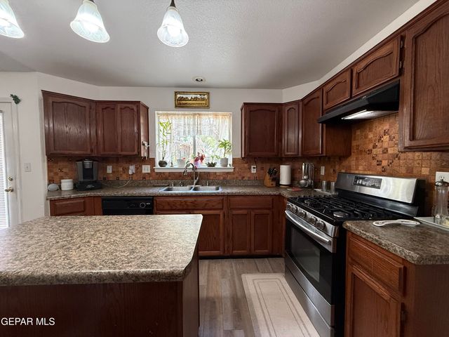 14177 SPANISH POINT Drive, El Paso, TX 79938