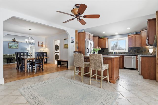 8361 State Route 5 And 20, West Bloomfield, NY 14469