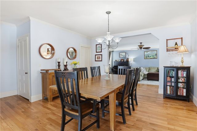 8361 State Route 5 And 20, West Bloomfield, NY 14469