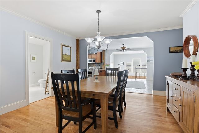 8361 State Route 5 And 20, West Bloomfield, NY 14469