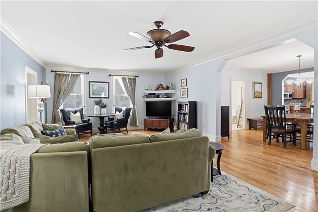 8361 State Route 5 And 20, West Bloomfield, NY 14469