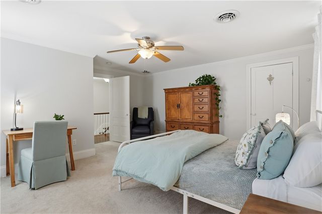 8361 State Route 5 And 20, West Bloomfield, NY 14469