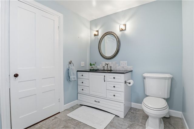 8361 State Route 5 And 20, West Bloomfield, NY 14469