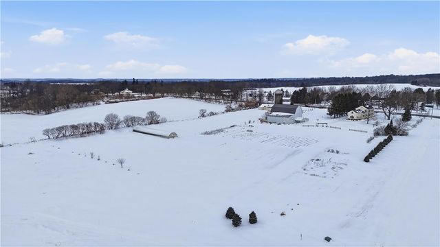 8361 State Route 5 And 20, West Bloomfield, NY 14469