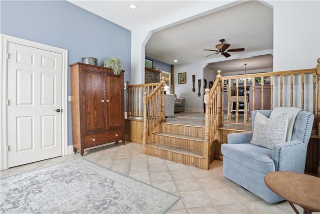 8361 State Route 5 And 20, West Bloomfield, NY 14469