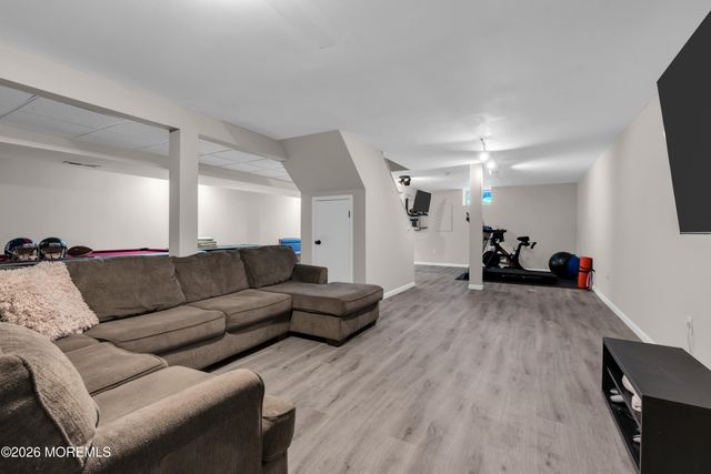 15 Lenape Trail, Freehold, NJ 07728