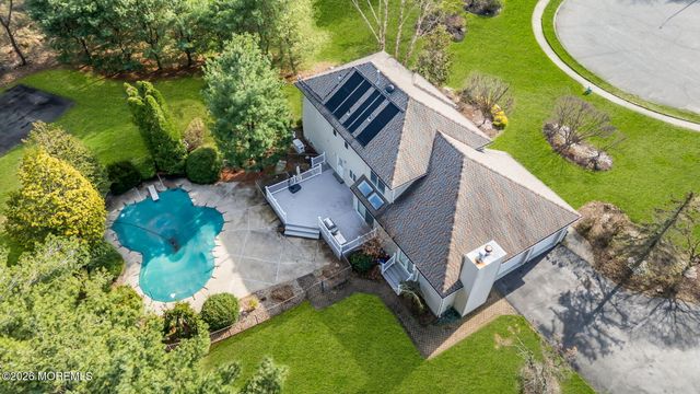 15 Lenape Trail, Freehold, NJ 07728