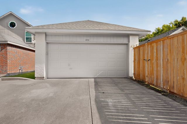 1202 Grimsworth Lane, Allen, TX 75002