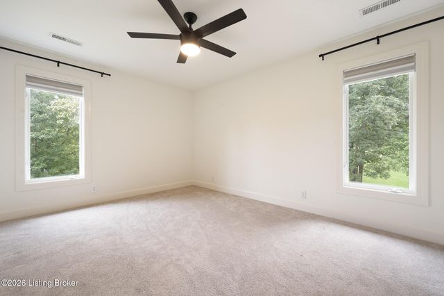 5909 Old Cedar Ct, Prospect, KY 40059