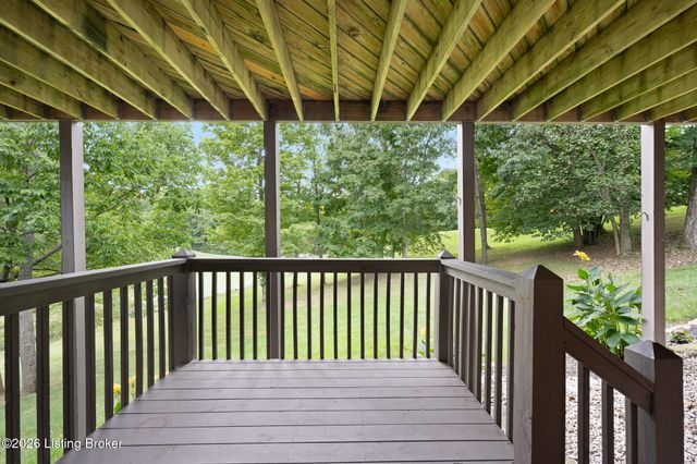 5909 Old Cedar Ct, Prospect, KY 40059