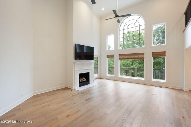 5909 Old Cedar Ct, Prospect, KY 40059