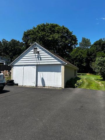 3330 PRICETOWN RD, Fleetwood, PA 19522