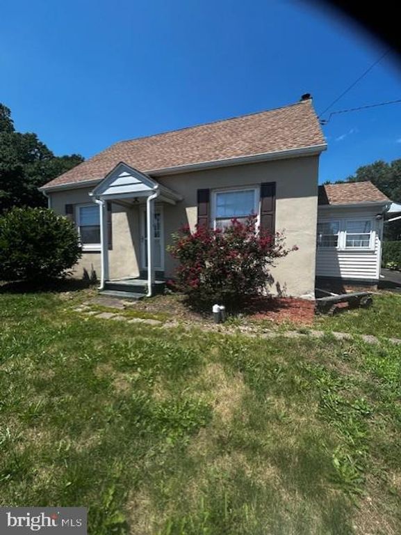 3330 PRICETOWN RD, Fleetwood, PA 19522
