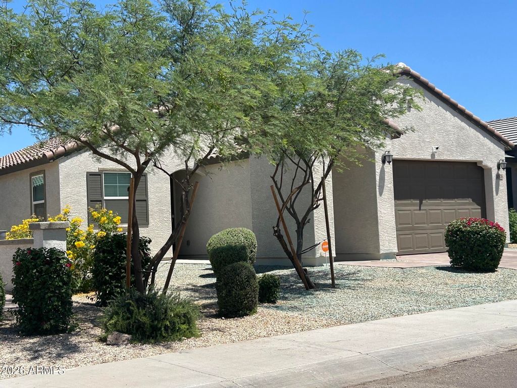 10926 W ATLANTIS Way, Tolleson, AZ 85353 — exterior