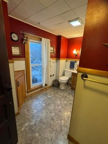 236 N 10th Street, Newark, OH 43055