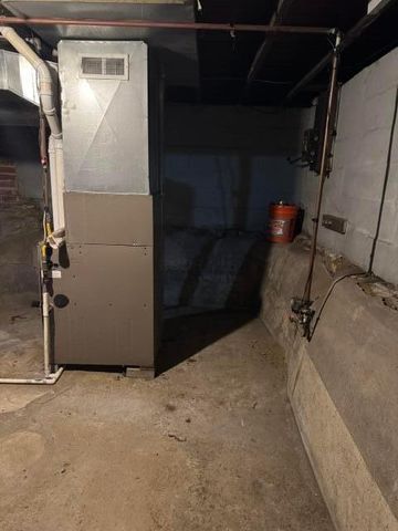 236 N 10th Street, Newark, OH 43055